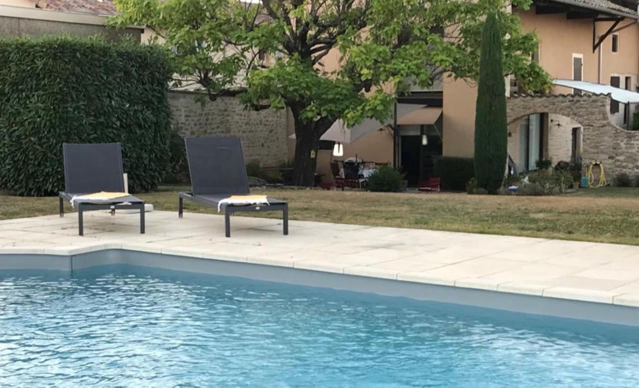Opa Beach Chânes 外观 照片